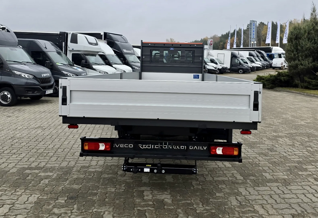 Iveco Daily 50C18 Pritsche 6.1 m - Flatbed van: picture 4 Iveco Daily 50C18 Pritsche 6.1 m - Flatbed van: picture 4