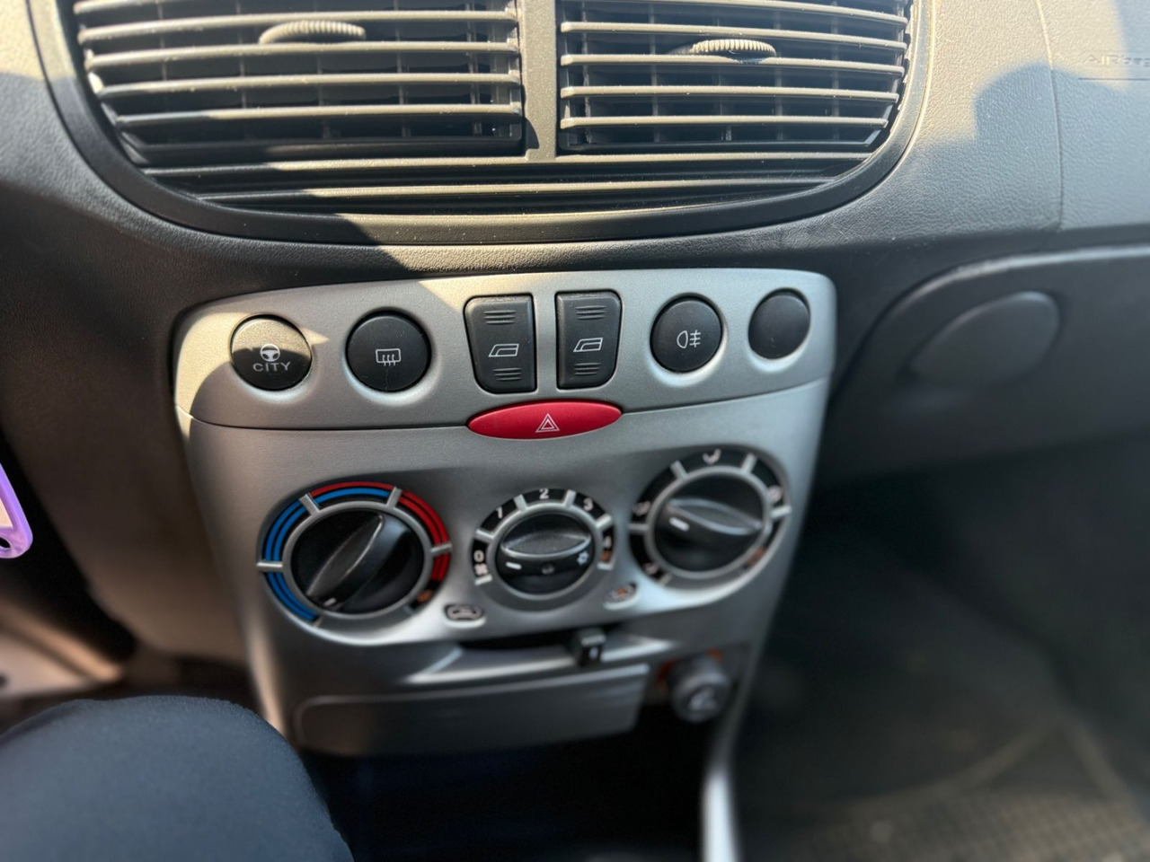 Sedan Fiat Punto Aktueller HU Motorschaden: picture 11