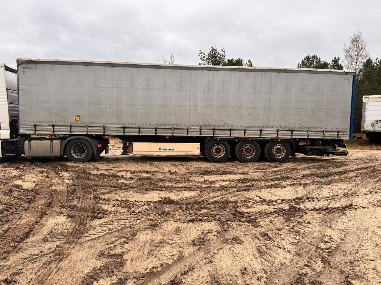 Krone SDP 27 ELB4-CS - Curtainsider semi-trailer: picture 4 Krone SDP 27 ELB4-CS - Curtainsider semi-trailer: picture 4