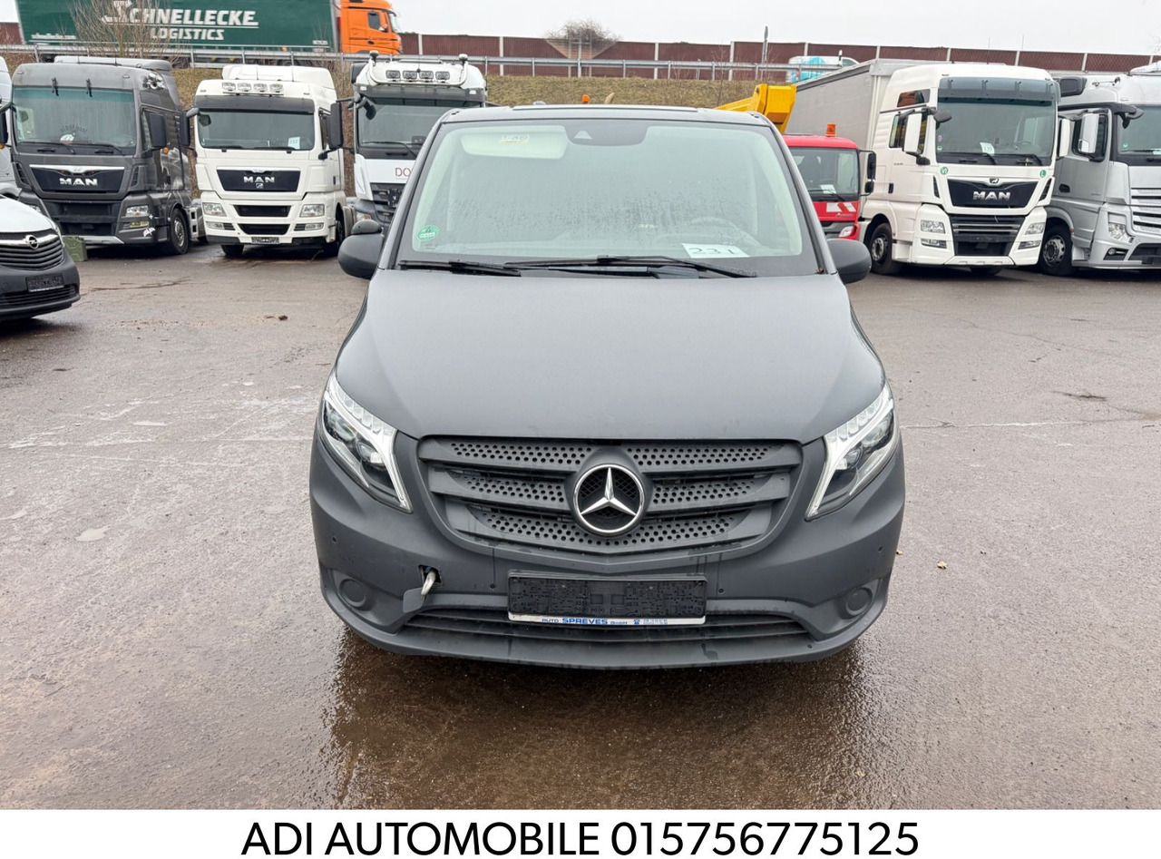 Mercedes-Benz Vito Kasten 119 CDI/BT 4x4 lang MOTORSCHADEN - Passenger van: picture 1 Mercedes-Benz Vito Kasten 119 CDI/BT 4x4 lang MOTORSCHADEN - Passenger van: picture 1