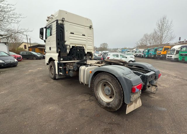 MAN TGX 18.500 - Tractor unit: picture 5 MAN TGX 18.500 - Tractor unit: picture 5