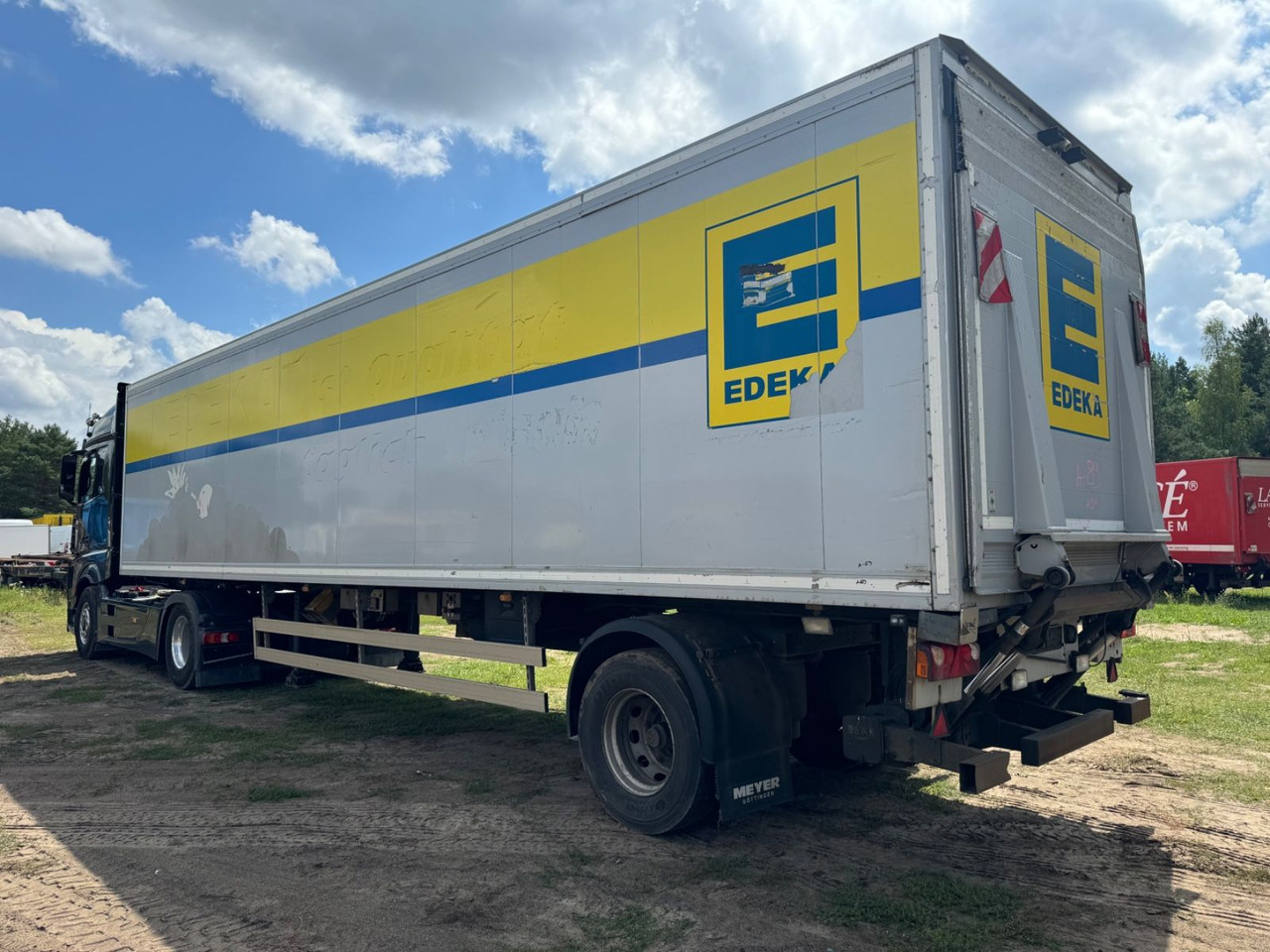 Wagen-Mayer MSK 10-9 mit LBW - Refrigerator semi-trailer: picture 2 Wagen-Mayer MSK 10-9 mit LBW - Refrigerator semi-trailer: picture 2