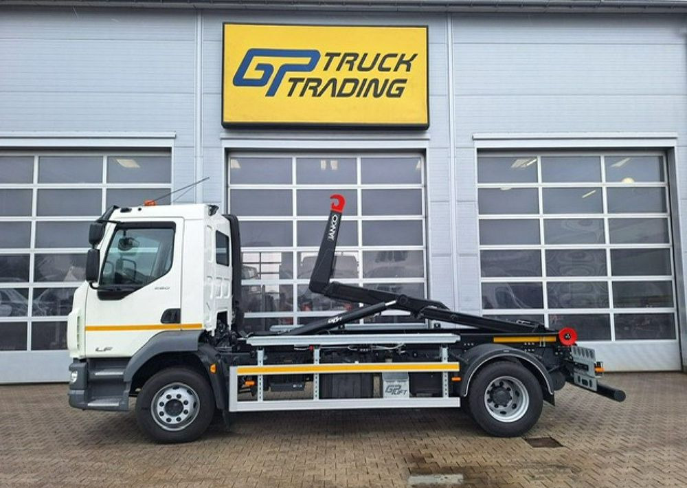 DAF LF 55 260 - Garbage truck: picture 4 DAF LF 55 260 - Garbage truck: picture 4