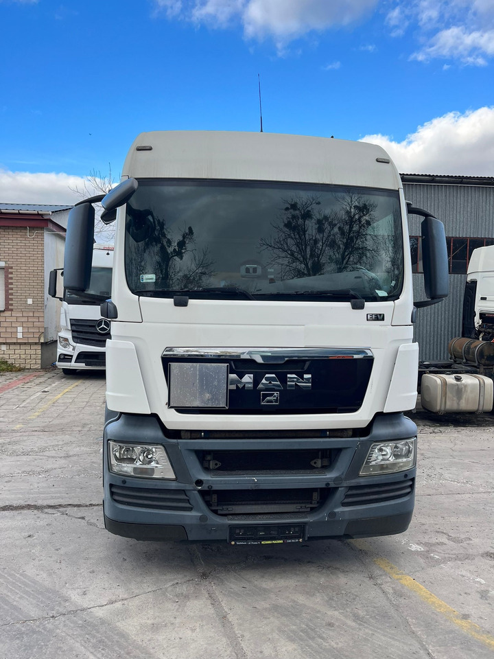MAN TGS 26.400 - Container transporter/ Swap body truck: picture 3 MAN TGS 26.400 - Container transporter/ Swap body truck: picture 3