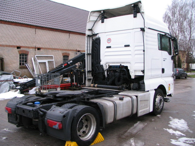 MAN TGX 18.480 / LOW DECK / ENGINE DAMAGE. - Tractor unit: picture 3 MAN TGX 18.480 / LOW DECK / ENGINE DAMAGE. - Tractor unit: picture 3
