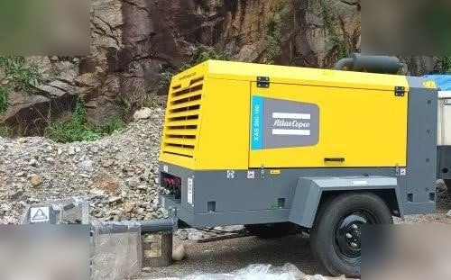 ATLAS COPCO 500 CFM - Air compressor: picture 2 ATLAS COPCO 500 CFM - Air compressor: picture 2