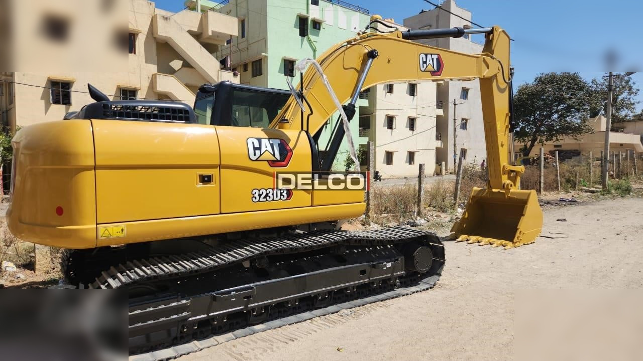 CATERPILLAR 323D3 - Crawler excavator: picture 4 CATERPILLAR 323D3 - Crawler excavator: picture 4
