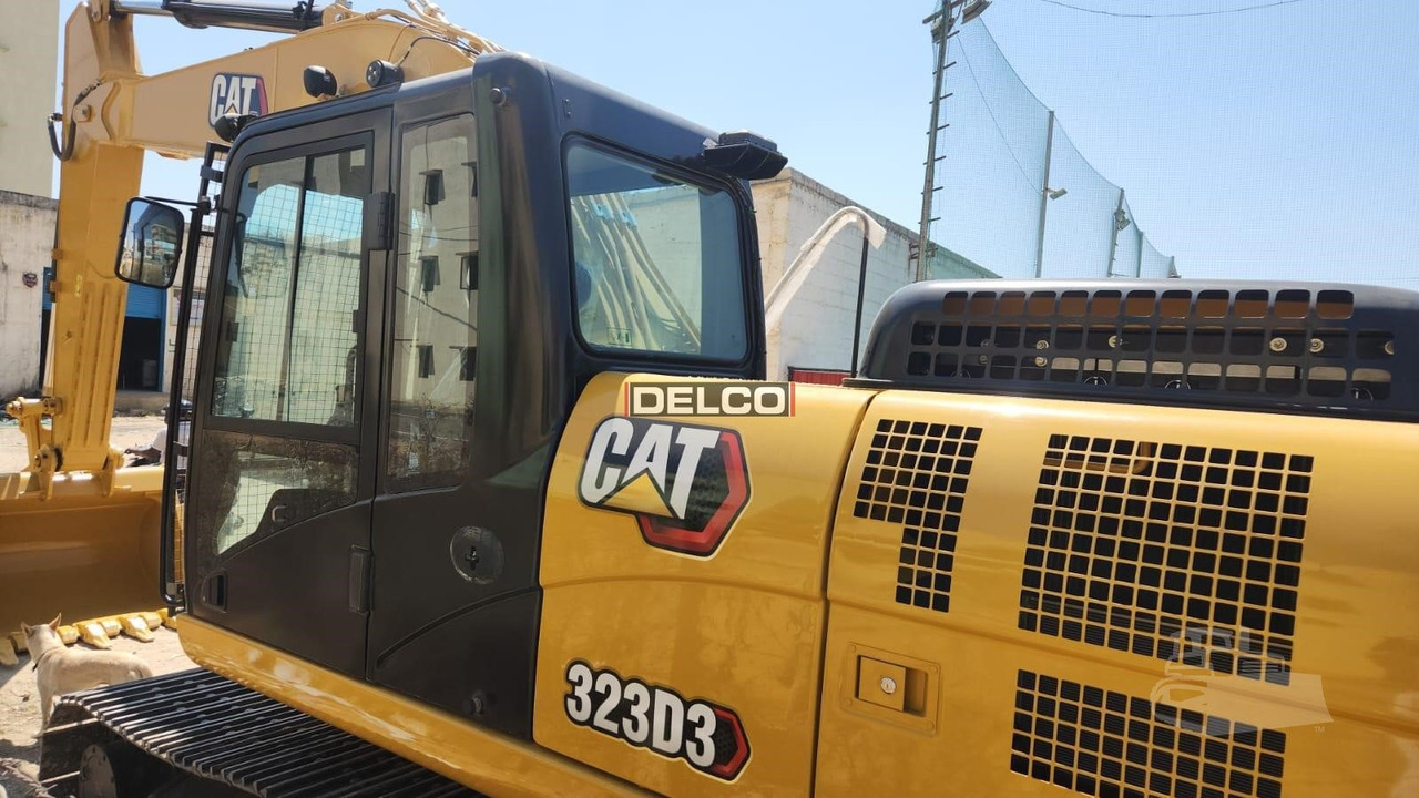 CATERPILLAR 323D3 - Crawler excavator: picture 4 CATERPILLAR 323D3 - Crawler excavator: picture 4