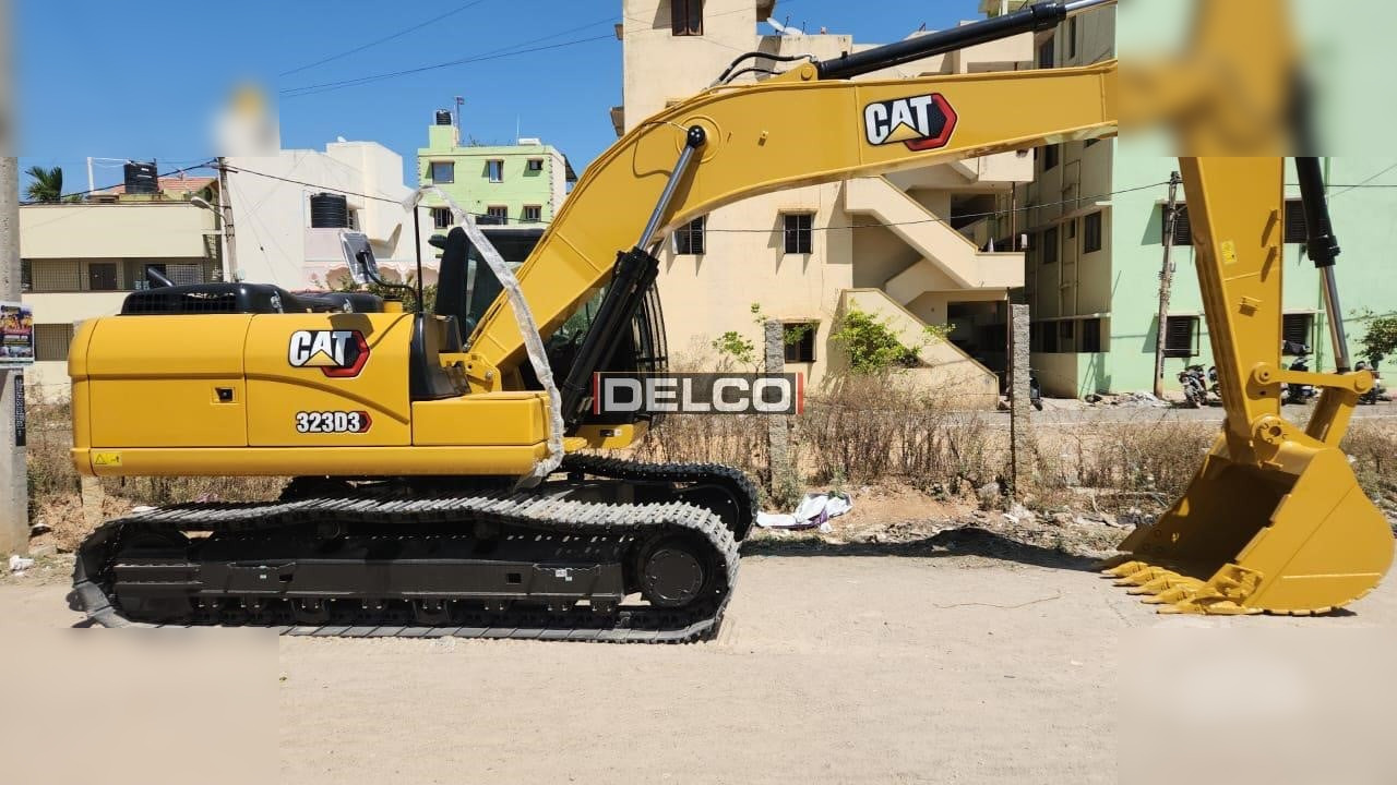 CATERPILLAR 323D3 - Crawler excavator: picture 1 CATERPILLAR 323D3 - Crawler excavator: picture 1