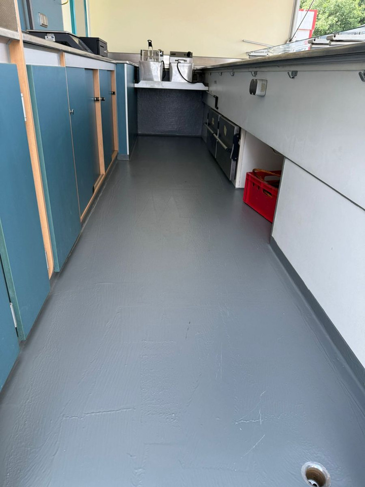 Renault Borco Höhns Fischmobil - Vending truck: picture 3 Renault Borco Höhns Fischmobil - Vending truck: picture 3