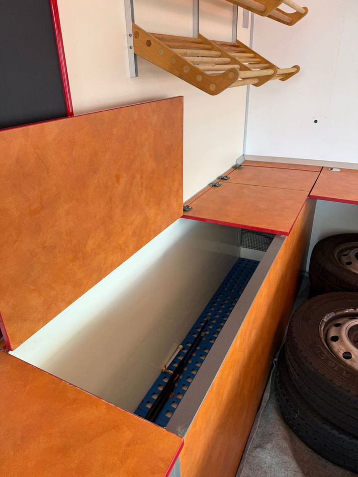 Vending truck Renault Seba Borco Höhns: picture 7