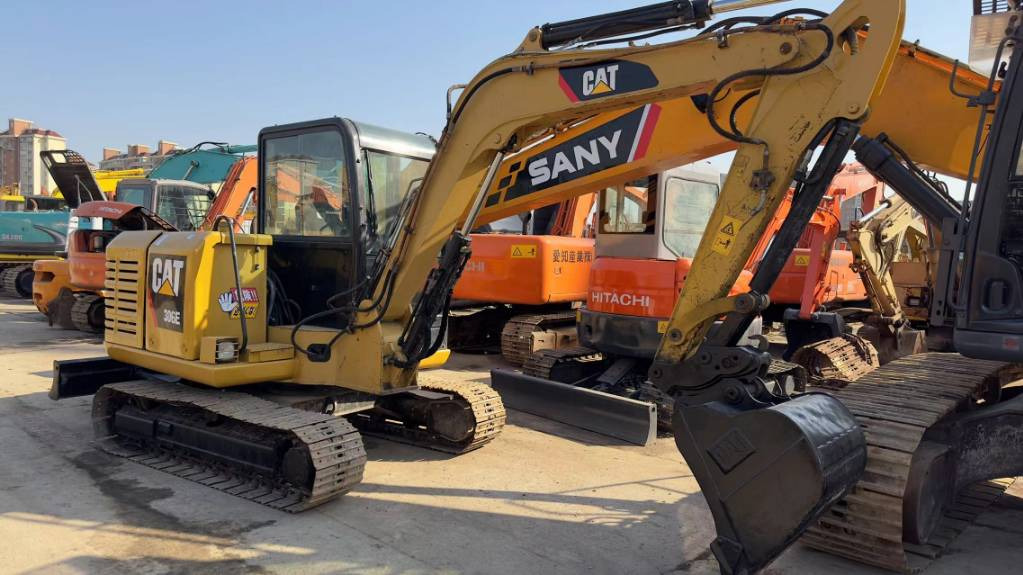 CAT 306E - Mini excavator: picture 1 CAT 306E - Mini excavator: picture 1