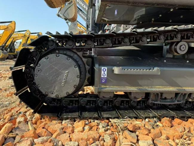 VOLVO EC240 - Crawler excavator: picture 5 VOLVO EC240 - Crawler excavator: picture 5