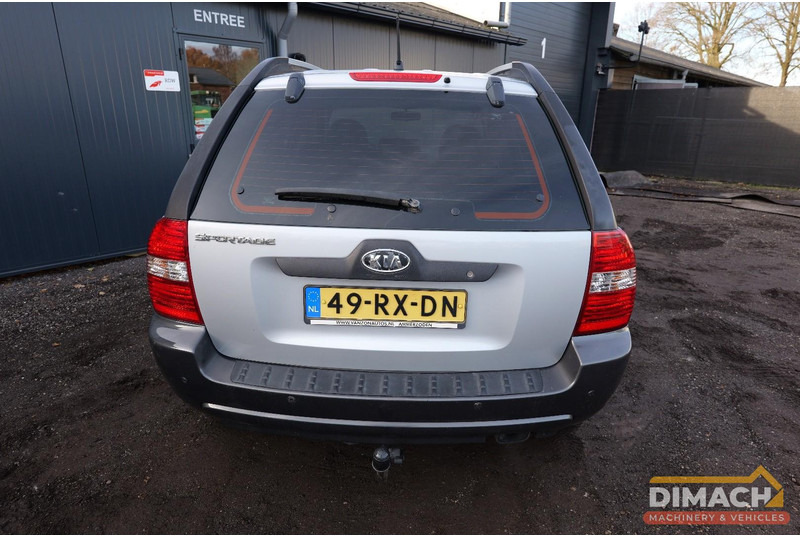 Kia Sportage 1.9L benzine - NL auto - winterbanden - apk 20-7-26 - SUV: picture 4 Kia Sportage 1.9L benzine - NL auto - winterbanden - apk 20-7-26 - SUV: picture 4