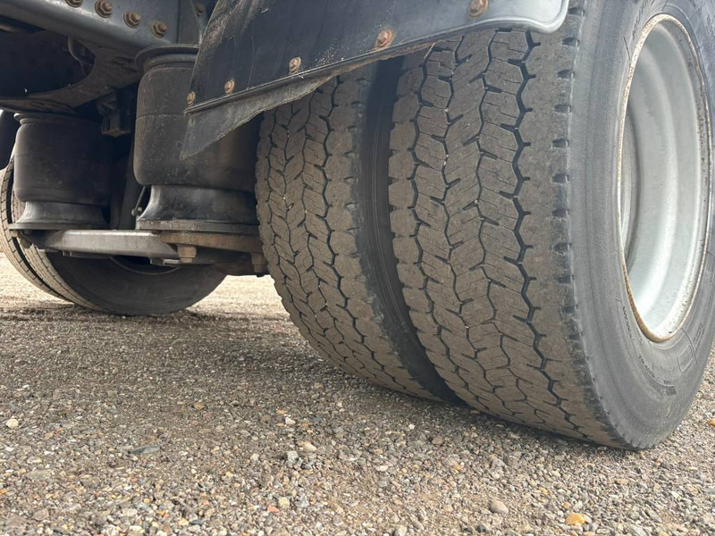 Volvo FL 12.240 laadklep Euro 5 automaat NL truck - Box truck: picture 5 Volvo FL 12.240 laadklep Euro 5 automaat NL truck - Box truck: picture 5
