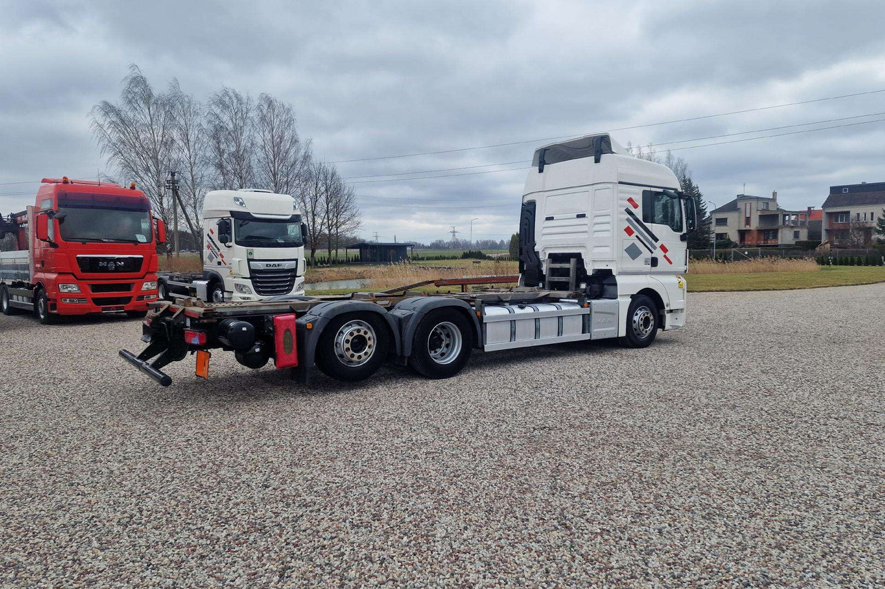 MAN TGX 26.420 - Container transporter/ Swap body truck: picture 4 MAN TGX 26.420 - Container transporter/ Swap body truck: picture 4