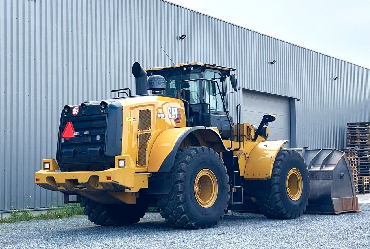 CAT 966M - Wheel loader: picture 3 CAT 966M - Wheel loader: picture 3