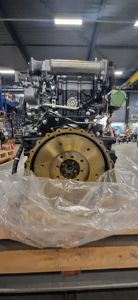 Isuzu 4HK1XYSJ-01-02-03 - Engine for Excavator: picture 4 Isuzu 4HK1XYSJ-01-02-03 - Engine for Excavator: picture 4