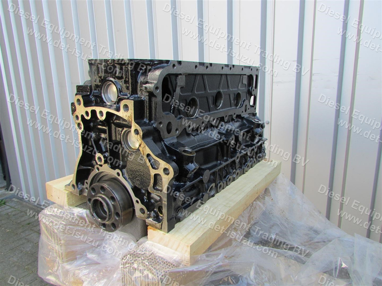 Isuzu **NEW** Short Block 4JJ1 4HK1 6HK1 - Cylinder block for Excavator: picture 1 Isuzu **NEW** Short Block 4JJ1 4HK1 6HK1 - Cylinder block for Excavator: picture 1