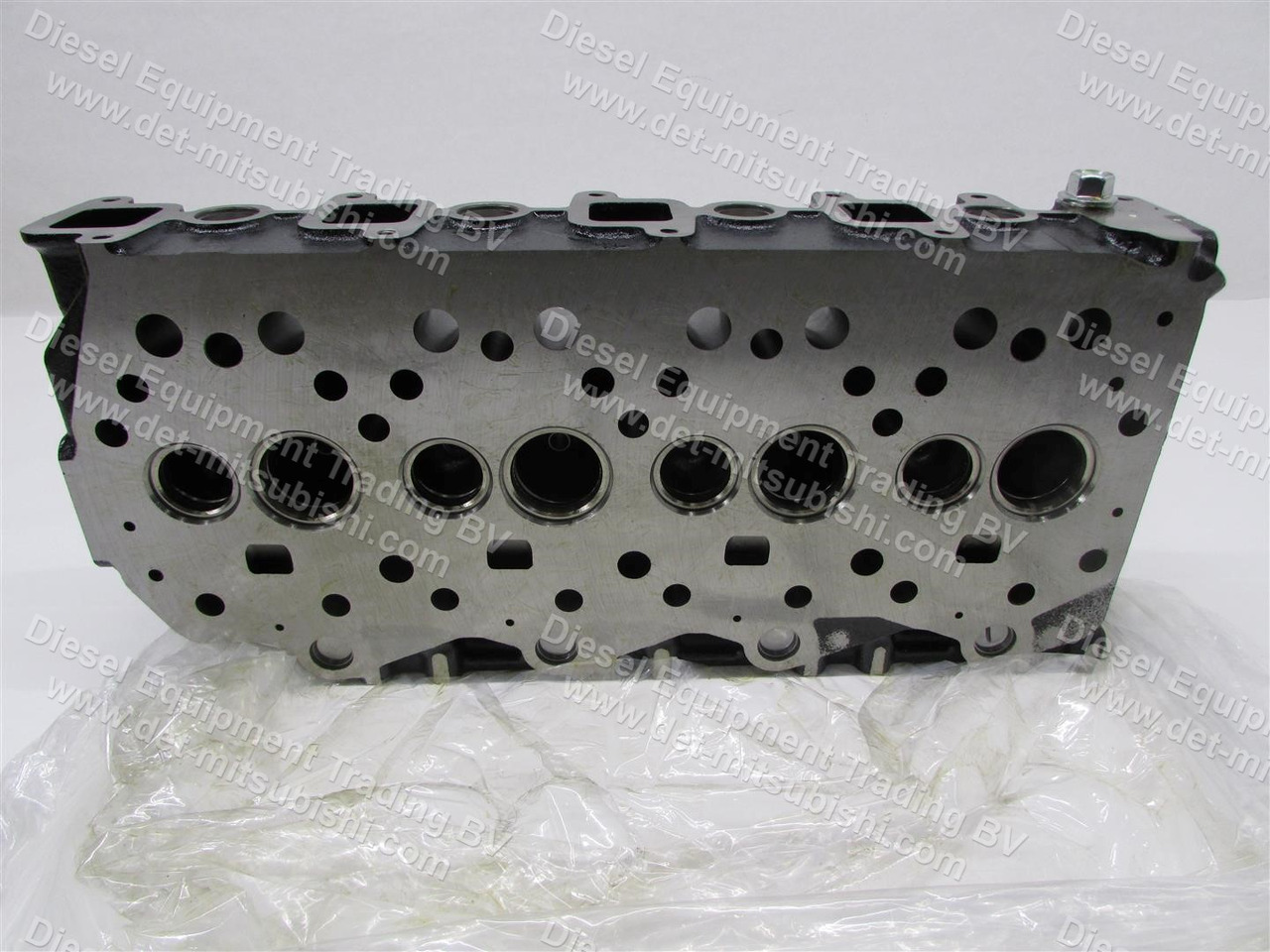 MITSUBISHI HEAD ASM; CYLINDER S4S INDIRECT (W/O VALVES) - Cylinder head for Industrial equipment: picture 2 MITSUBISHI HEAD ASM; CYLINDER S4S INDIRECT (W/O VALVES) - Cylinder head for Industrial equipment: picture 2