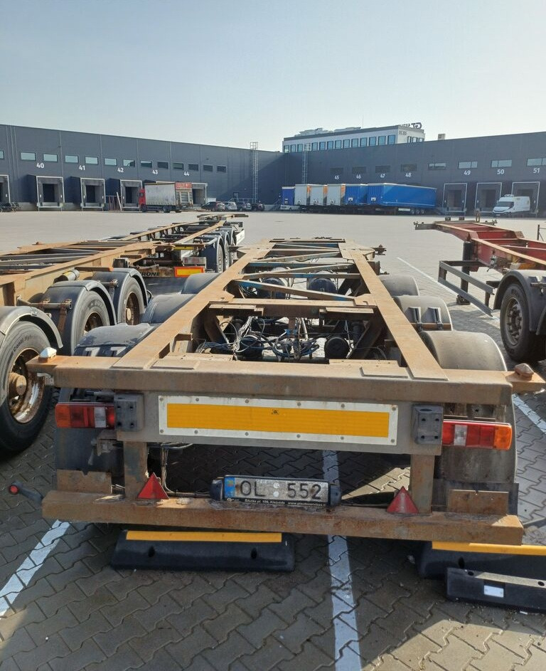 Van Hool 3B0037 - Container transporter/ Swap body semi-trailer: picture 2 Van Hool 3B0037 - Container transporter/ Swap body semi-trailer: picture 2