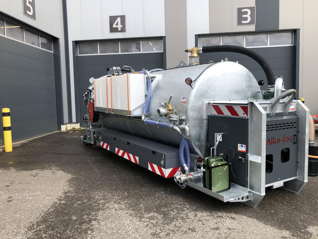 Abrollcontainer 10m³ Feuerwehr Wassertank - Roll-off container: picture 5 Abrollcontainer 10m³ Feuerwehr Wassertank - Roll-off container: picture 5