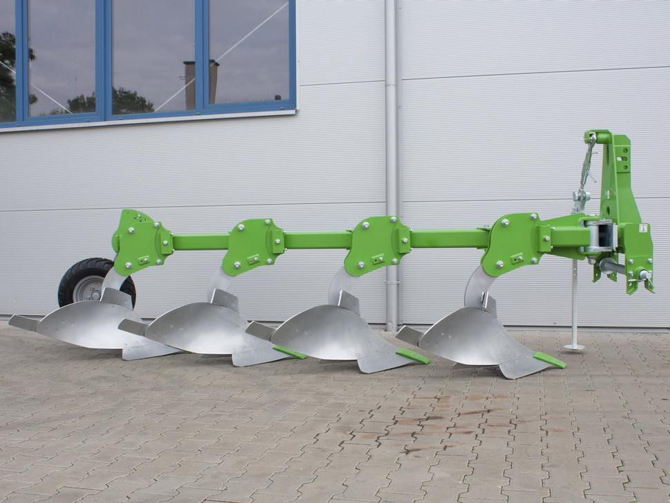 Bomet Pflüge / Single-beam plow / Charrue mono-poutre / Aratro / Плуг / Pług jednobelkowy Libra 3+1 - Plow: picture 2 Bomet Pflüge / Single-beam plow / Charrue mono-poutre / Aratro / Плуг / Pług jednobelkowy Libra 3+1 - Plow: picture 2