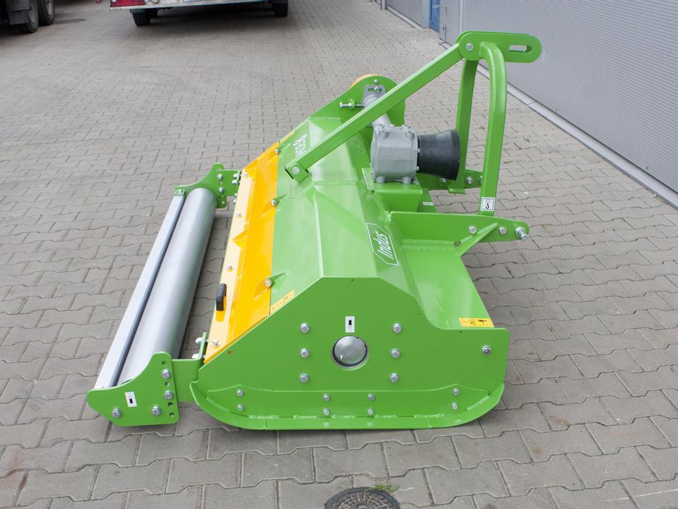 Bomet Schlegelmulcher / Flail mower / Faucheuse à fléaux / condizionatore a flagelli / Мульчер / Kosiarka bijakowa Indus 2 m - Flail mower: picture 3 Bomet Schlegelmulcher / Flail mower / Faucheuse à fléaux / condizionatore a flagelli / Мульчер / Kosiarka bijakowa Indus 2 m - Flail mower: picture 3