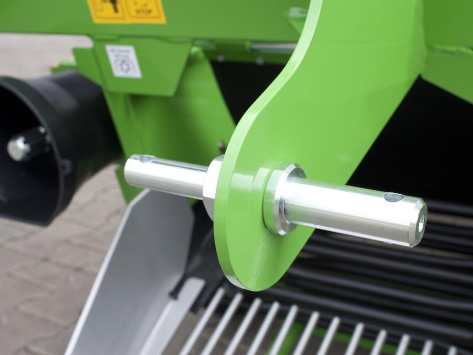 Bomet Siebkettenroder / Potato digger / Arracheuse de pomme de terre / Scavapatate / Однорядная картофельная копалка / Kopaczka do ziemniaków Z656 on lease Bomet Siebkettenroder / Potato digger / Arracheuse de pomme de terre / Scavapatate / Однорядная картофельная копалка / Kopaczka do ziemniaków Z656: picture 11 Bomet Siebkettenroder / Potato digger / Arracheuse de pomme de terre / Scavapatate / Однорядная картофельная копалка / Kopaczka do ziemniaków Z656 on lease Bomet Siebkettenroder / Potato digger / Arracheuse de pomme de terre / Scavapatate / Однорядная картофельная копалка / Kopaczka do ziemniaków Z656: picture 11