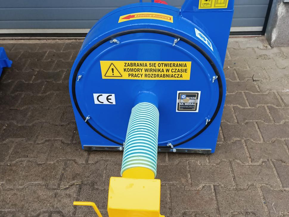 Dozamech Getreidebrecher / Grain crusher / Broyeur à grains / Trituratore / Измельчитель / Rozdrabniacz - Livestock equipment: picture 5 Dozamech Getreidebrecher / Grain crusher / Broyeur à grains / Trituratore / Измельчитель / Rozdrabniacz - Livestock equipment: picture 5
