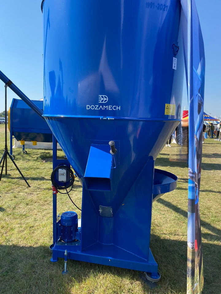 Dozamech Getreidemischanlage / Feed mixer / Melangeuse de fourrage / Miscelatore di mangime / Кормосмеситель / Mieszalnik H-033/2 1000 kg - Livestock equipment: picture 5 Dozamech Getreidemischanlage / Feed mixer / Melangeuse de fourrage / Miscelatore di mangime / Кормосмеситель / Mieszalnik H-033/2 1000 kg - Livestock equipment: picture 5