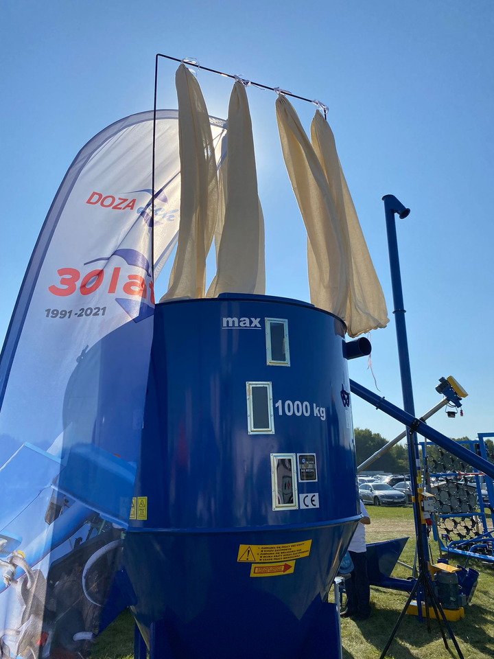 Dozamech Getreidemischanlage / Feed mixer / Melangeuse de fourrage / Miscelatore di mangime / Кормосмеситель / Mieszalnik H-033/2 1000 kg - Livestock equipment: picture 2 Dozamech Getreidemischanlage / Feed mixer / Melangeuse de fourrage / Miscelatore di mangime / Кормосмеситель / Mieszalnik H-033/2 1000 kg - Livestock equipment: picture 2