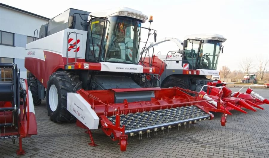 Lupus Schwadaufnehmer / Pickup header / Ramasseurs d'andains / Recogedor de hileras / Raccoglitore di andane / Подборщик валков / Podbieracz pokosów 3,4 m - Harvester attachment: picture 3 Lupus Schwadaufnehmer / Pickup header / Ramasseurs d'andains / Recogedor de hileras / Raccoglitore di andane / Подборщик валков / Podbieracz pokosów 3,4 m - Harvester attachment: picture 3