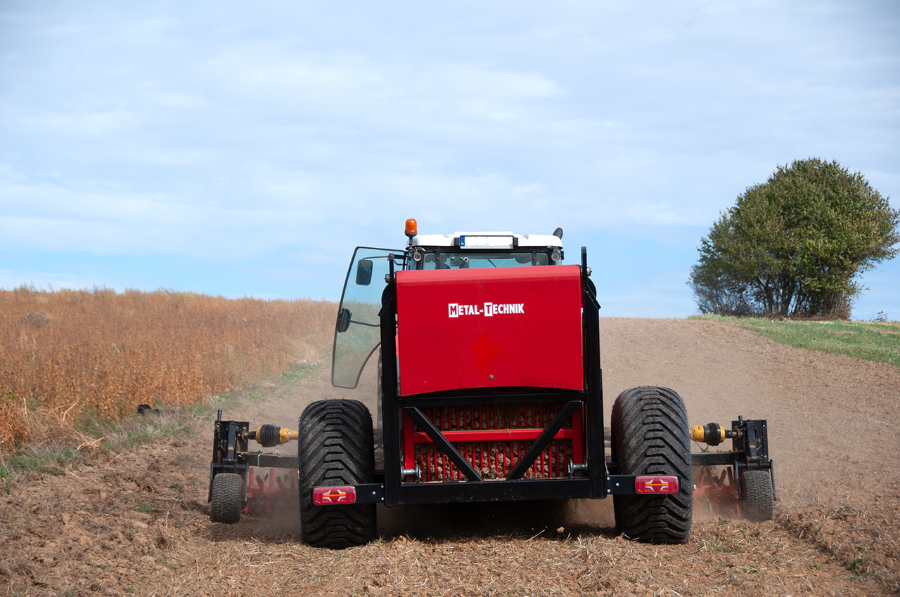 New Soil tillage equipment METAL-TECHNIK Steinsammler / Stone Collector / Ramasseur de pierres / Recogedora de piedras / Raccoglitore di pietr / Камнеуборочный комбайн / Zbieracz kamieni 4 m: picture 6