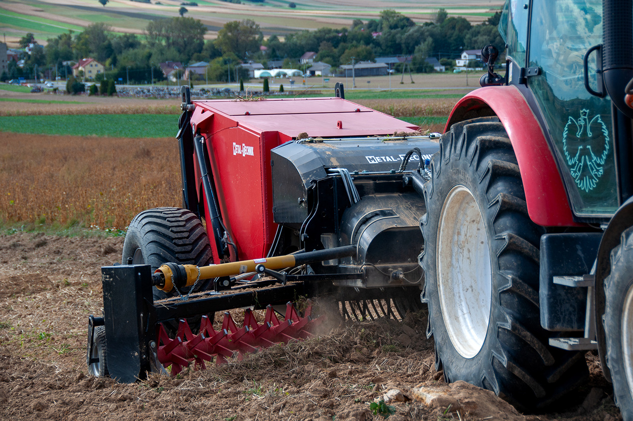 New Soil tillage equipment METAL-TECHNIK Steinsammler / Stone Collector / Ramasseur de pierres / Recogedora de piedras / Raccoglitore di pietr / Камнеуборочный комбайн / Zbieracz kamieni 4 m: picture 7