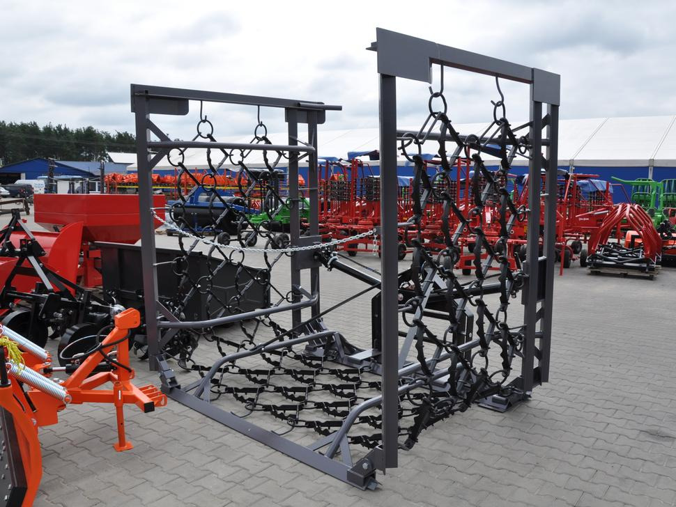METAL-TECHNIK Wiesenegge / Meadow harrow / Herse de prairie / Strigliatrice / Полевая волокуша / Włóka łąkowa 8 m - Chain harrow: picture 1 METAL-TECHNIK Wiesenegge / Meadow harrow / Herse de prairie / Strigliatrice / Полевая волокуша / Włóka łąkowa 8 m - Chain harrow: picture 1