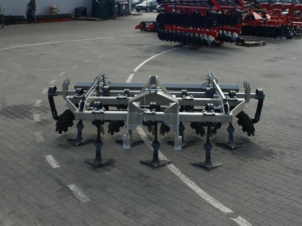 ROLEX Flügelschargrubber / Stubble cultivator / Dechaumeur à dents / Стерневой культиватор / Agregat podorywkowy 3 m - Cultivator: picture 4 ROLEX Flügelschargrubber / Stubble cultivator / Dechaumeur à dents / Стерневой культиватор / Agregat podorywkowy 3 m - Cultivator: picture 4
