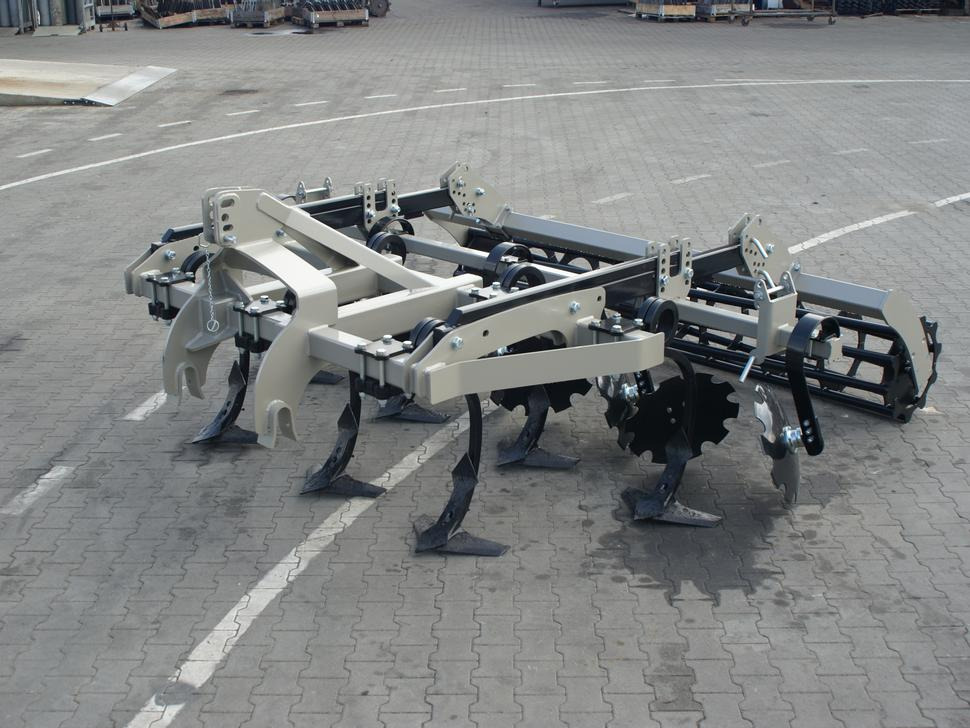 ROLEX Flügelschargrubber / Stubble cultivator / Dechaumeur à dents / Стерневой культиватор / Agregat podorywkowy 3 m - Cultivator: picture 1 ROLEX Flügelschargrubber / Stubble cultivator / Dechaumeur à dents / Стерневой культиватор / Agregat podorywkowy 3 m - Cultivator: picture 1