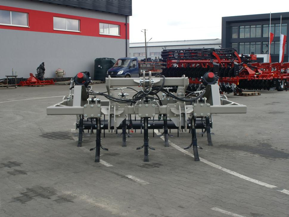 ROLEX Meißelpflug / Chisel plough / Decompacteur chisel / Aratro a scalpello Chisel / Чизельный плуг / Pług dłutowy 3 m - Subsoiler: picture 3 ROLEX Meißelpflug / Chisel plough / Decompacteur chisel / Aratro a scalpello Chisel / Чизельный плуг / Pług dłutowy 3 m - Subsoiler: picture 3
