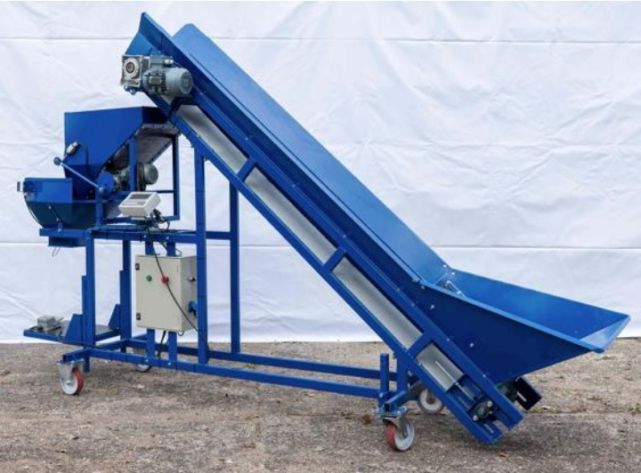 ROLMET Absackwaage / Weighing bagger / Peseuse ensacheuse / Pesatrice / Упаковочная машина с весами / Wagopakowarka WE-1 - Potato equipment: picture 1 ROLMET Absackwaage / Weighing bagger / Peseuse ensacheuse / Pesatrice / Упаковочная машина с весами / Wagopakowarka WE-1 - Potato equipment: picture 1