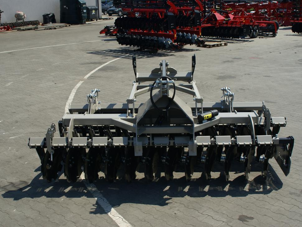 Rolex Scheibenegge / Disc harrow with hydropack / Déchaumeur à disques avec support semoir / Erpice a dischi / Cultivador de discos con hydropack / Дисковая борона с гидропаком 3 m - Disc harrow: picture 5 Rolex Scheibenegge / Disc harrow with hydropack / Déchaumeur à disques avec support semoir / Erpice a dischi / Cultivador de discos con hydropack / Дисковая борона с гидропаком 3 m - Disc harrow: picture 5