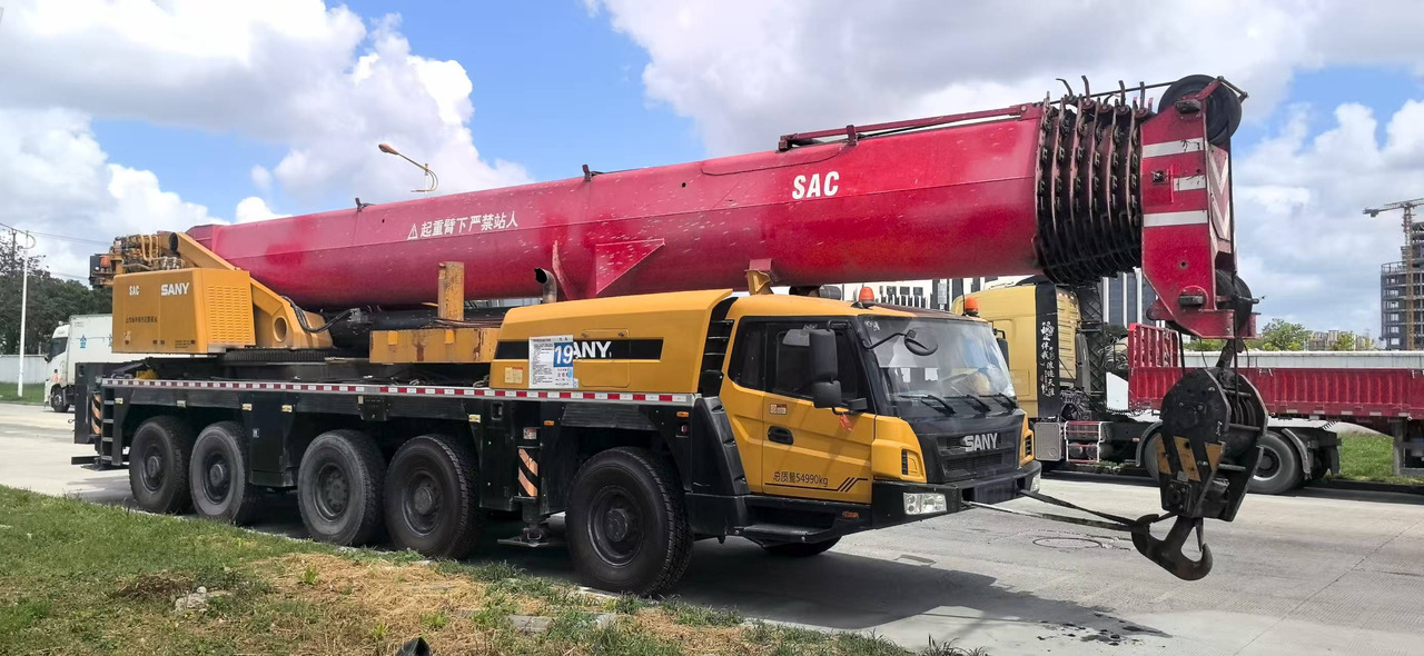 SANY SAC2000E 200tons - All terrain crane: picture 3 SANY SAC2000E 200tons - All terrain crane: picture 3