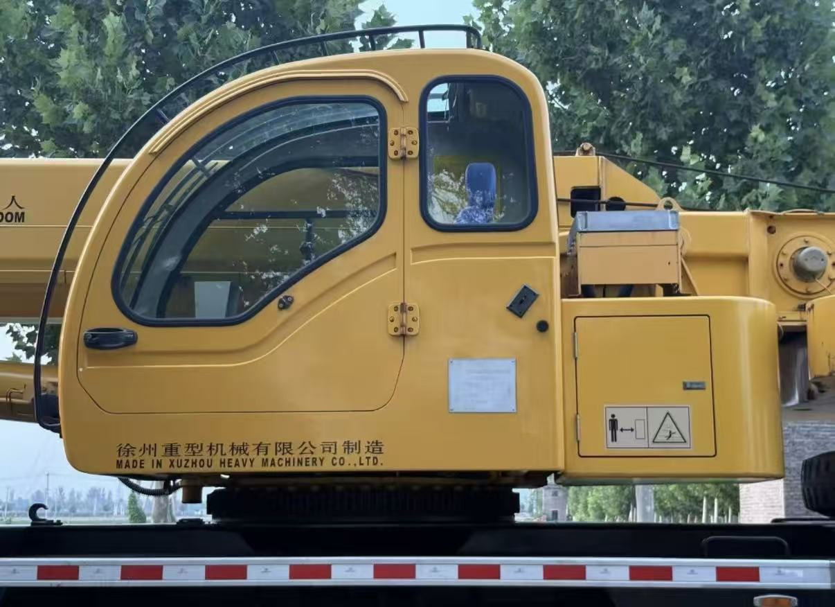 XCMG XCT30L5 - Mobile crane: picture 3 XCMG XCT30L5 - Mobile crane: picture 3