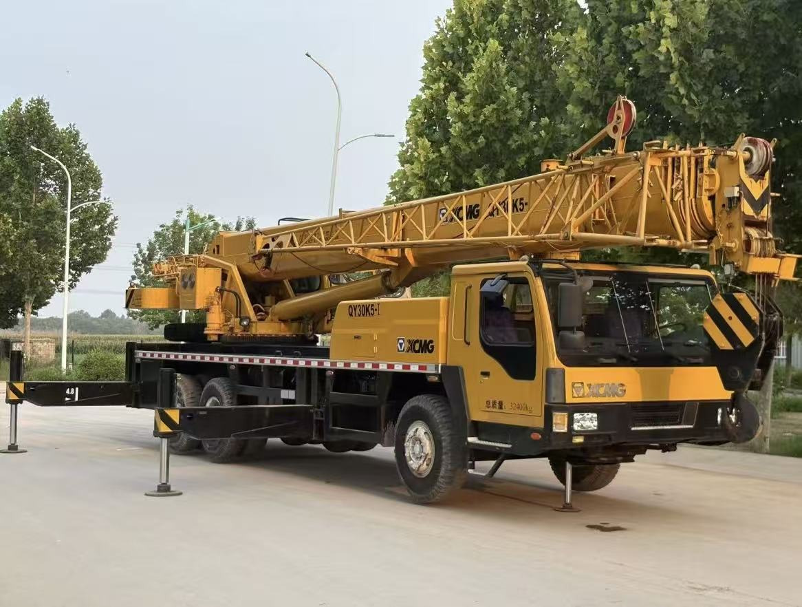 XCMG XCT30L5 - Mobile crane: picture 2 XCMG XCT30L5 - Mobile crane: picture 2