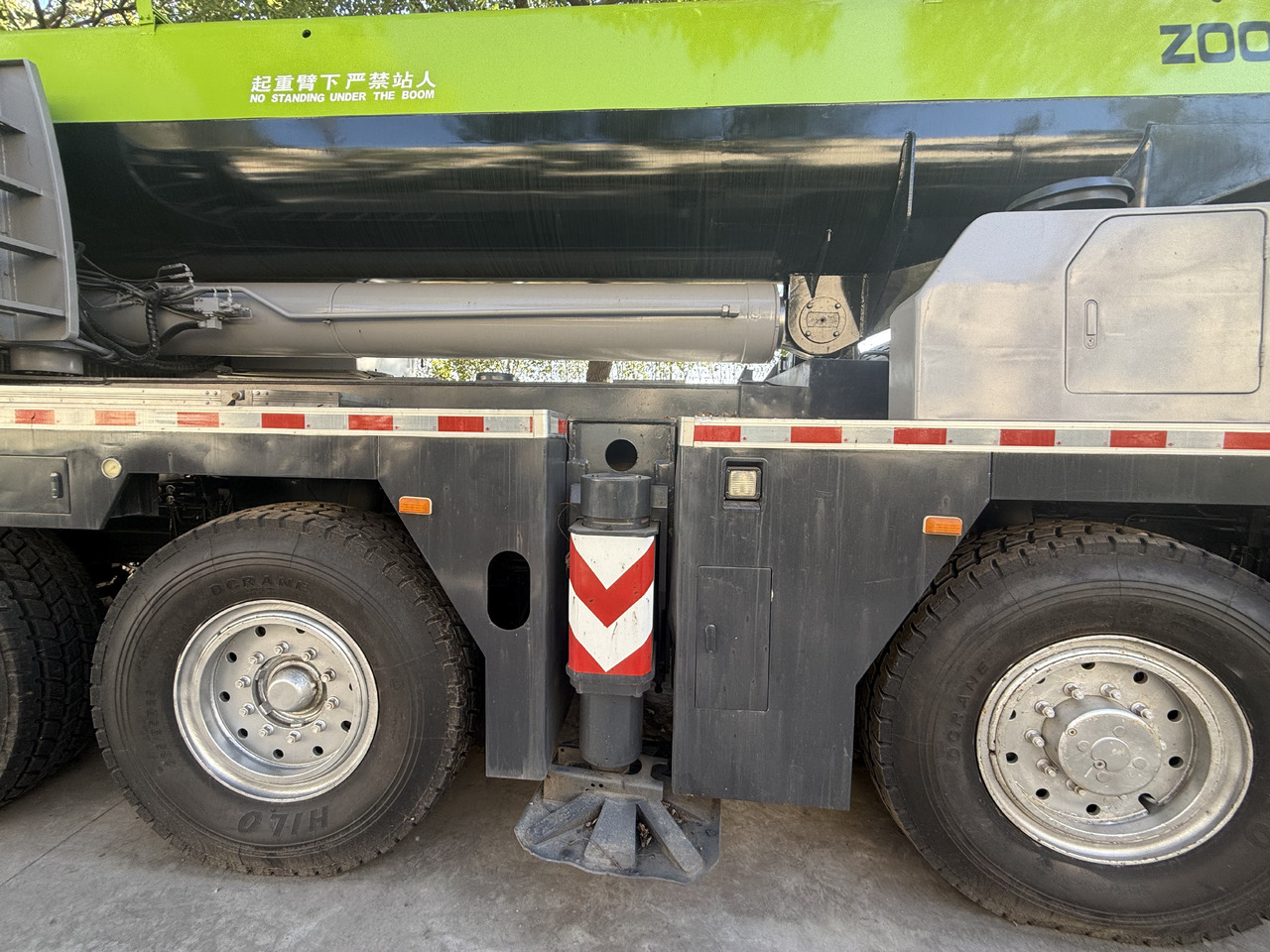 ZOOMLION ZAT2200V - Mobile crane: picture 2 ZOOMLION ZAT2200V - Mobile crane: picture 2