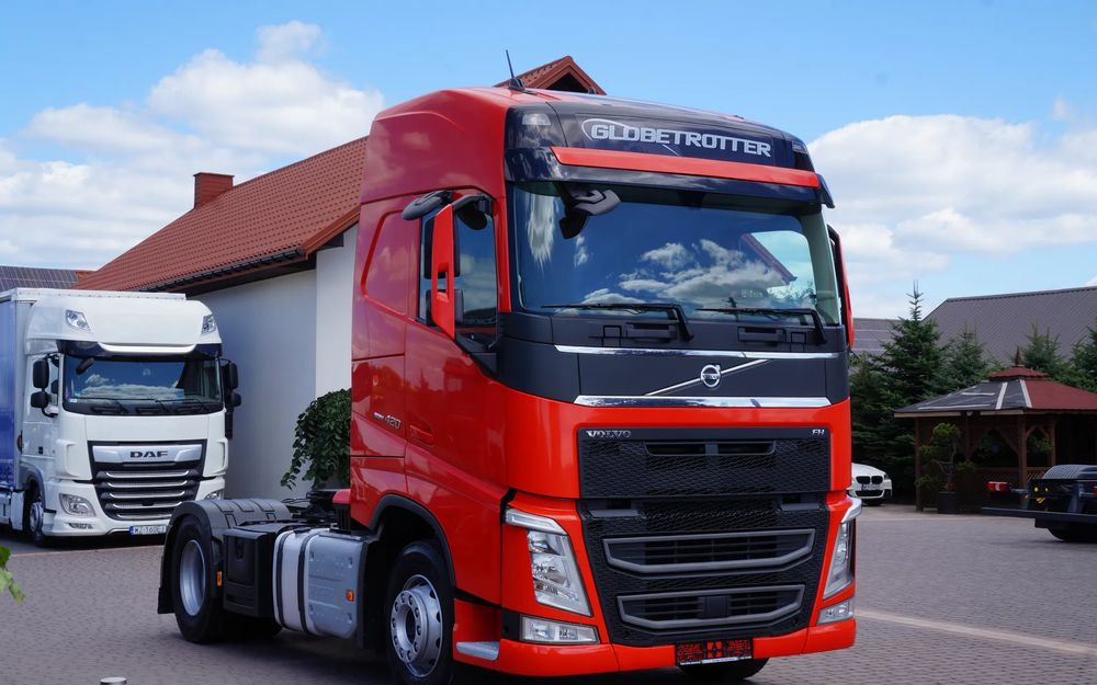 Volvo FH 4 EURO 6 GLOBETROTTER NISKI PRZEBIEG PEŁEN SERWIS - Tractor unit: picture 2 Volvo FH 4 EURO 6 GLOBETROTTER NISKI PRZEBIEG PEŁEN SERWIS - Tractor unit: picture 2