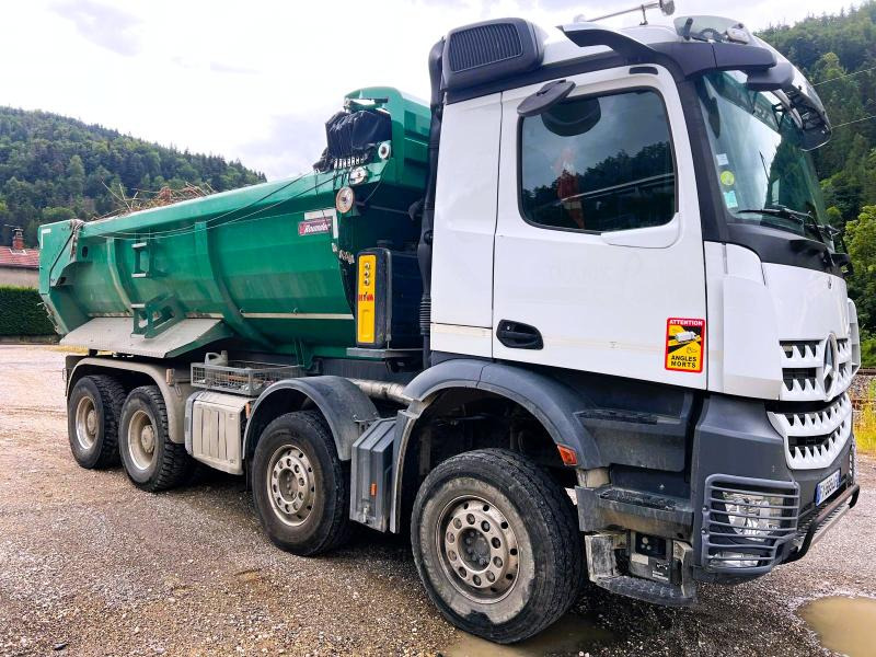 Mercedes Arocs CAMION BENNE 8x4 460cv 11L Euro6 - Tipper: picture 2 Mercedes Arocs CAMION BENNE 8x4 460cv 11L Euro6 - Tipper: picture 2