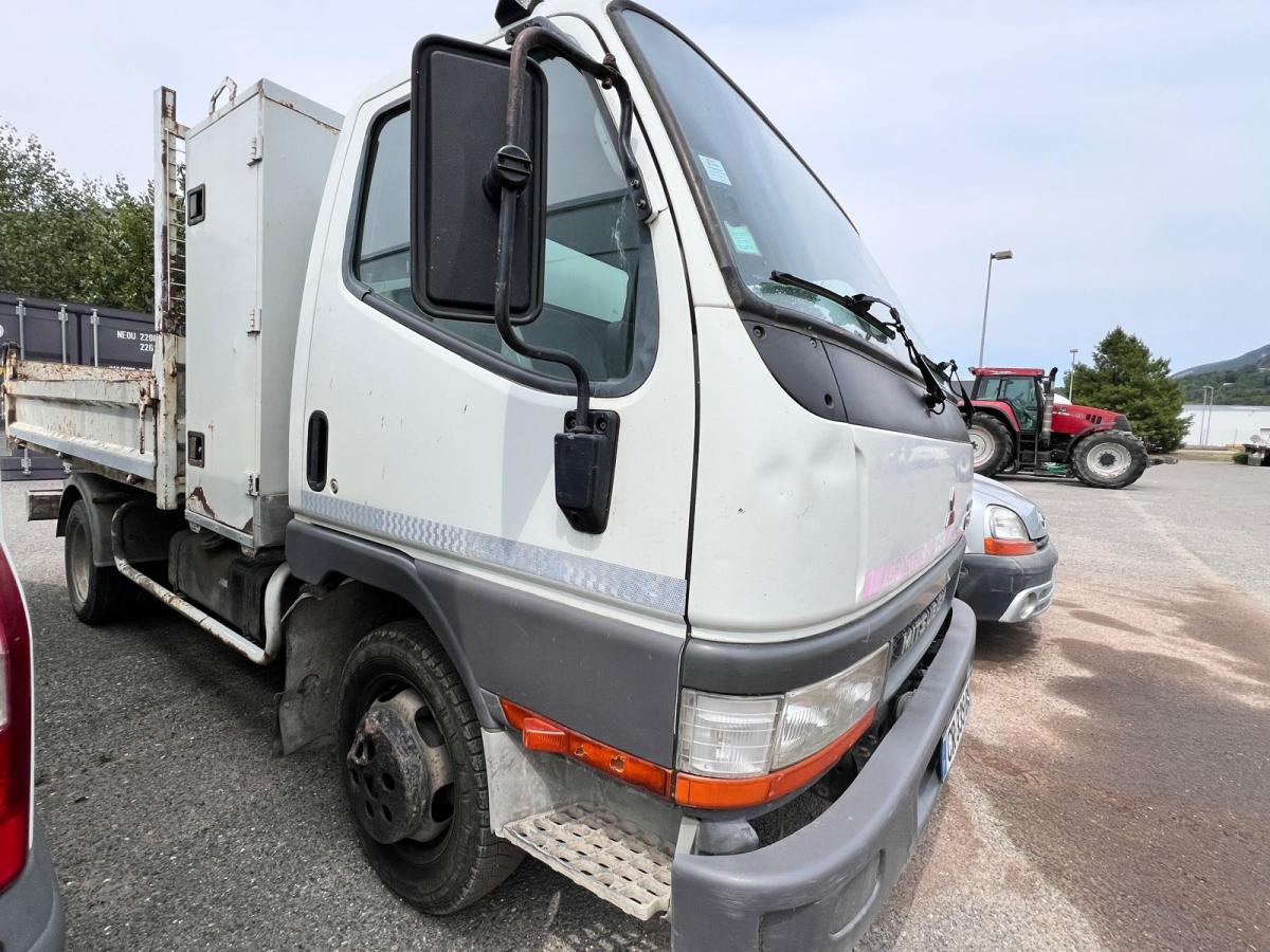 Mitsubishi Canter FB634 D CAMION BENNE (NET DE TVA) - Tipper van: picture 2 Mitsubishi Canter FB634 D CAMION BENNE (NET DE TVA) - Tipper van: picture 2