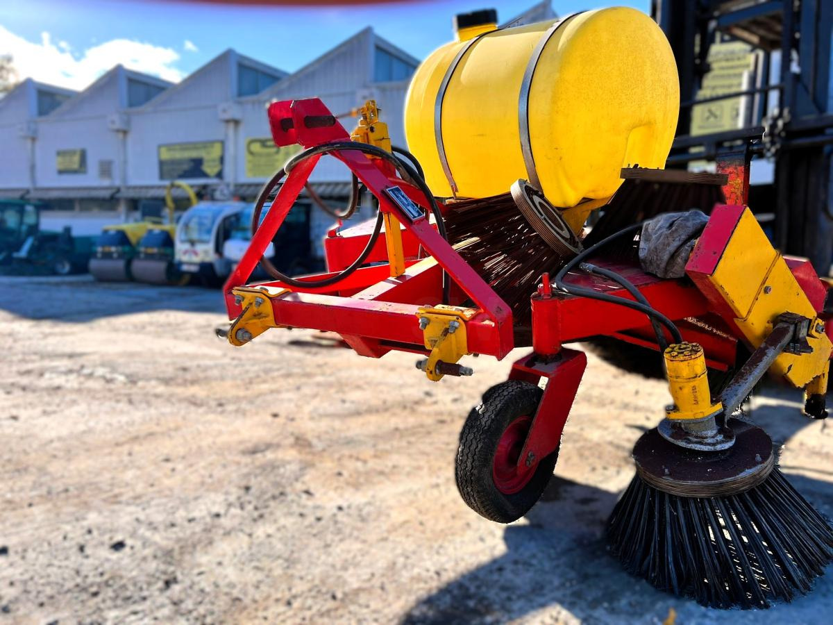 Broom RABAUD CHAMPION BALAYEUSE ALIGNEUSE AVEC BALAIS LATERAL: picture 6 Broom RABAUD CHAMPION BALAYEUSE ALIGNEUSE AVEC BALAIS LATERAL: picture 6