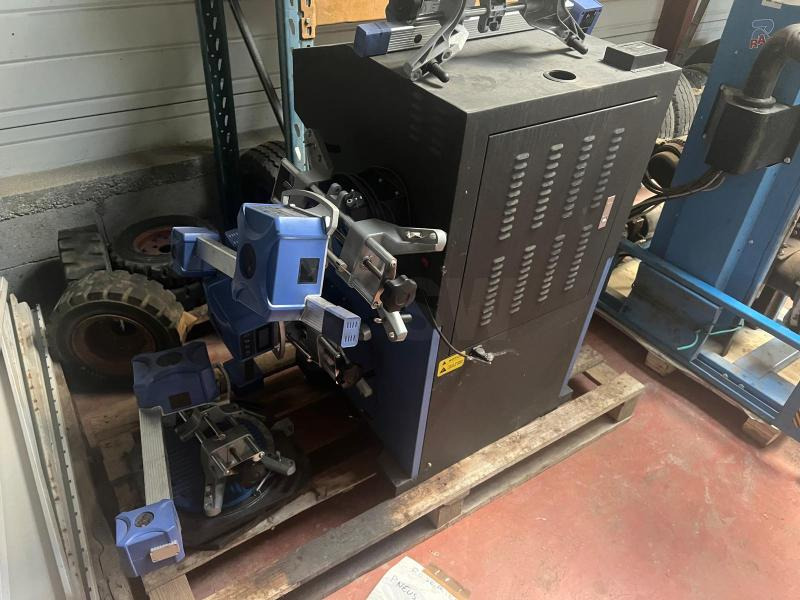 TWIN BUSCH TW115 Banc de géométrie - Workshop equipment: picture 2 TWIN BUSCH TW115 Banc de géométrie - Workshop equipment: picture 2